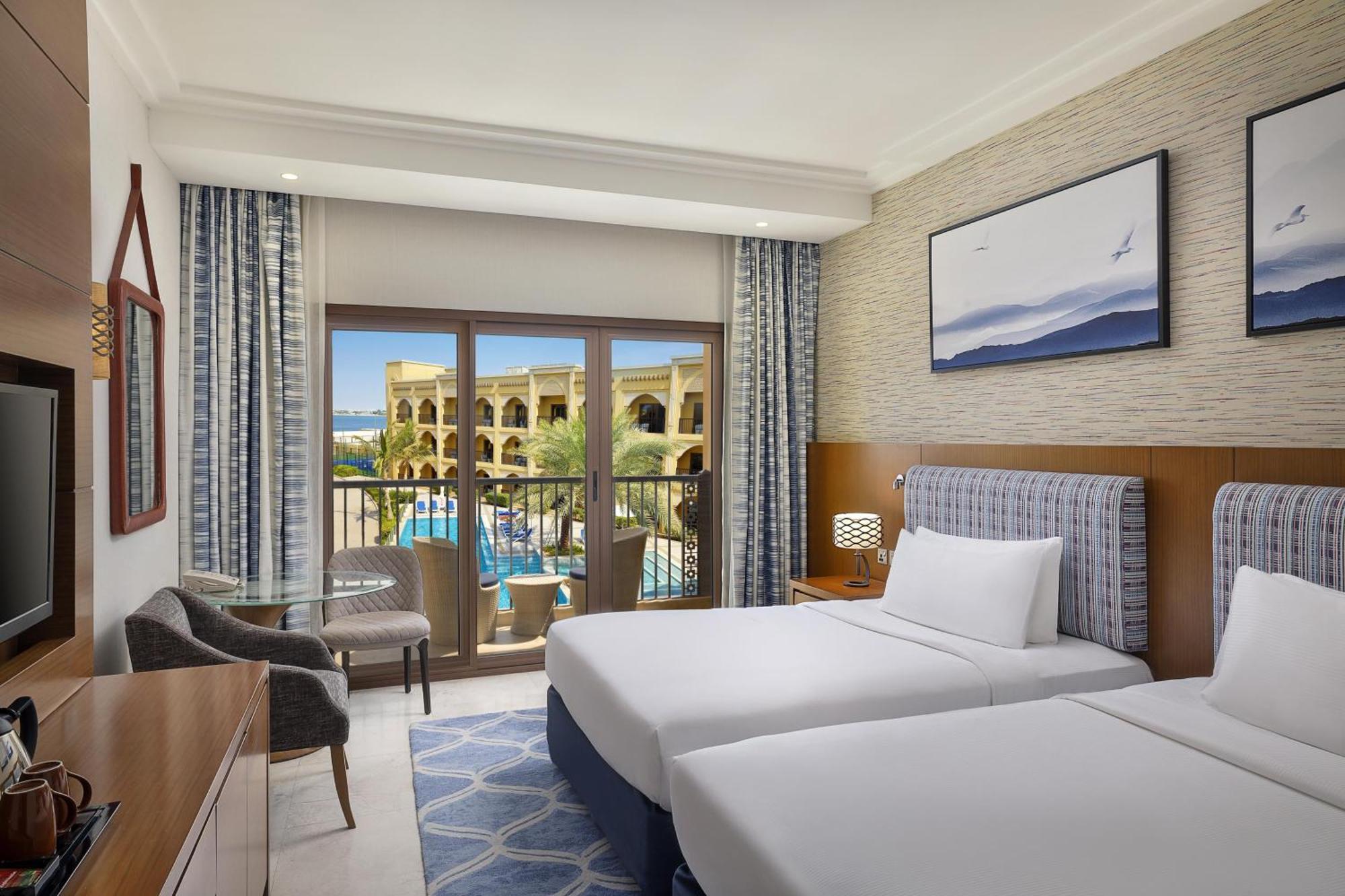 Twin Room Balcony Island View